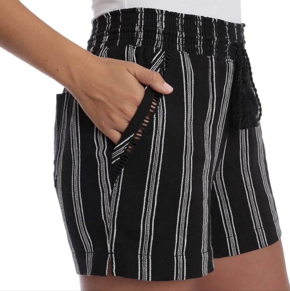 Briggs Ladies' Linen Blend Pull-On Short Striped Black & White Size Large NWT